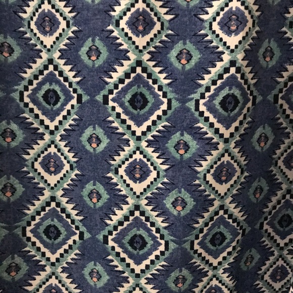 Hollister Summer Top With Adjustable Straps ⭐️ - Picture 5 of 6